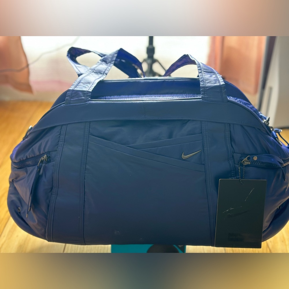 Nike Victory Gym Tote Bag Gym Overnight Blue BA4904 455 Plus Pocket Book